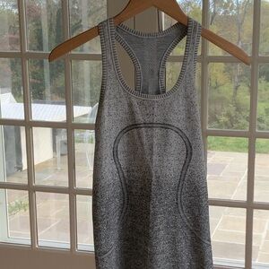 Lululemon Gray Women's Racerback Fitted Silhouette Tank Top